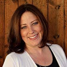 Petra Snyder's Instagram, Twitter & Facebook