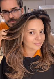 Elisa Almeida Como Se Llama Su Corte De Pelo