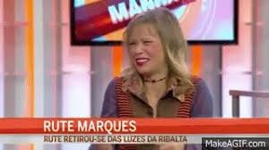 Rute media in category rute marques. Rute Marques Cai Em Directo E Tem Ataque De Riso Na Cm Tv On Make A Gif
