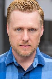 Leonard Eddington's Instagram, Twitter & Facebook