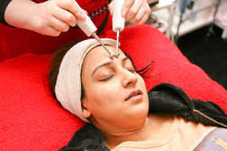Before that hair removal can pose challenges as abnormal growth can be a result of hormonal imbalances that are very common till the age of 21. Laser Hair Removal Forehead At Rs 21000 Package Laser Hair Reduction à¤² à¤œà¤° à¤¹ à¤¯à¤° à¤° à¤® à¤µà¤² à¤¸à¤° à¤µ à¤¸ à¤² à¤œà¤° à¤¬ à¤² à¤• à¤¹à¤Ÿ à¤¨ à¤• à¤¸ à¤µ à¤ Laser Hair Removal Services Berkowits Hair Skin Clinic