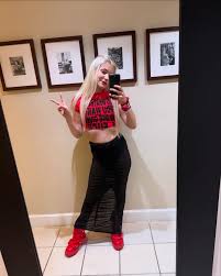 Kerry Renee Carmody (@kerryreneecarmody) • Threads, Say more