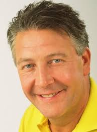 With alan titchmarsh, charlie dimmock, will shanahan, tommy walsh. Tommy Walsh Diy And Building Expert Gordon Poole Agency