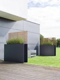 Jardinera En Hpl Sotomon By Conmoto By Lions At Work Diseno Carsten Gollnick Jardineras De Concreto Jardineras Exterior Macetas Exterior