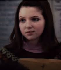 Sammi Hanratty Chrissa