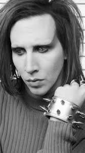Es geht dabei jedoch nicht um die in der jüngeren vergangenheit gegen den musiker geäußerten missbrauchsvorwürfe. 39 Marilyn Manson Ideen Marilyn Manson Musik Beruhmtheiten
