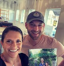 𝐻𝑎𝑣𝑖𝑛𝑔 𝑎 𝑐𝑜𝑛𝑛𝑒𝑐𝑡𝑖𝑜𝑛 𝑡𝑜 ℎ𝑜𝑟𝑠𝑒𝑠 𝑓𝑒𝑒𝑙𝑠 𝑙𝑖𝑘𝑒  𝑝𝑒𝑎𝑐𝑒 𝑎𝑛𝑑 𝑡𝑟𝑎𝑛𝑞𝑢𝑖𝑙𝑖𝑡𝑦. 𝐻𝑜𝑟𝑠𝑒𝑠 𝑎𝑟𝑒 𝑠𝑜  𝑚𝑎𝑗𝑒𝑠𝑡𝑖𝑐.”