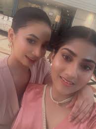 Rose Fernando (@_rosefernando_) • Instagram photos and videos