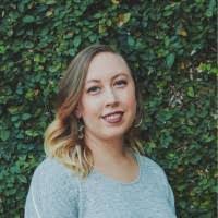 Stephanie Henline's Instagram, Twitter & Facebook