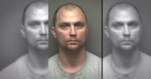 Kidnapped woman escapes thanks to help from gas station clerk