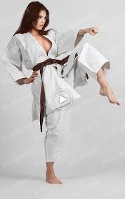 10 Best Muscle Building Abs Exercises Health News Martial Arts Girl Martial Arts Women Martial Arts Workout