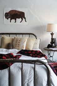 It's both casual and elegant, achieved with an eclectic mix of furniture that looks like each piece was passed down from generation to. Country Aesthetic 5 Farmhouse Bedroom Decor Ideas You Ll Love Broke And Chicbroke And Chic
