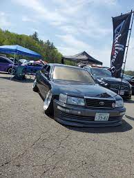 It includes things such as shampoo and polish, gloss protection, tyre and wheel cleaner as well as a sponge and finishing cloth to ensure no smears. Saw Some Clean Cars At Ifo Yesterday Stance