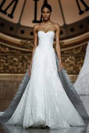 Maybe you would like to learn more about one of these? Pronovias 2016 Kollektion Brautkleider Hochzeitstrends Farben