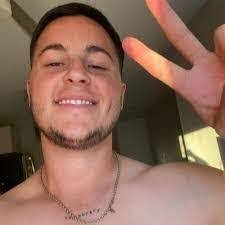 Kane Wickham's Instagram, Twitter & Facebook