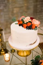 Wine Red Winter Wedding With Antique Rugs And A Cake Cart Summer Wedding Cakes Wedding Desserts Simple Wedding Cake