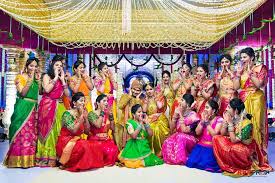 Mind Blowing South Indian Wedding Photo Shot Ideas Fashionworldhub Wedding Humor Indian Wedding Photography Couples Wedding Photoshoot