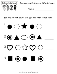 Basic Shapes For Kids Black And White Pin By Juel Kulinski On Things For Homeschool Preschool Kindergarten Math Patterns Math Patterns Pattern Worksheet