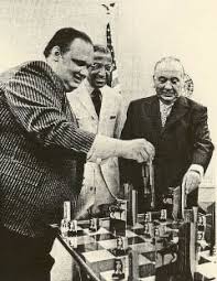 Judge George Leighton, chess veteran, passes at 105