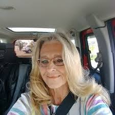 Diana Conklin's Instagram, Twitter & Facebook