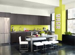 Vibrant lemon yellow contrasts with navy blue and both accent the living room colour scheme's marbled forest green fauteuils, much in the way they would if mixed together on a colour palette. 22 Bright Interior Design And Home Decorating Ideas With Lemon Yellow And Mint Green Flavors
