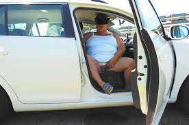Nackt im Auto!Unterwegs und auf Parkplätzen.Zeigen,Sehen- lassen und  eventuell mehr - Erotikforum - Teufelchens Sexforum