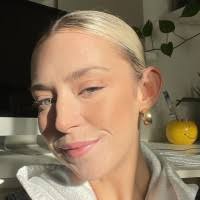 80+ Profile mit dem Suchbegriff „Ainsley“