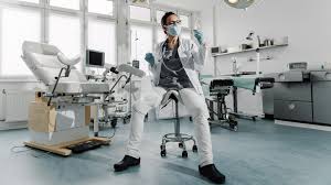 Dominanz, Dildos und Drama: An diesem Ort werden Fantasien Wirklichkeit |  STERN.de