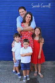 Summer Family Of 5 Poses Family Of Five Photos Photography Poses Family Front Porch Pictures Family Porch Pictures Family
