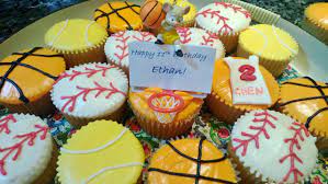 Birthday Cupcakes For An Athletic 11 Year Old Boy Sports Birthday Party Basketball Birthday Parties Tea Party Birthday