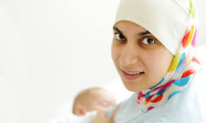 img-muslim-woman-breastfeeding1-750-450-c-C-100.jpg