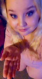 I'm looking forward to sharing my heart tonight at a gathering! One will  never know they needed to meet me, until they feel my energy. If you are in  my presence you