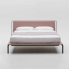Auf moebel.de findest du metallbetten in sämtlichen für betten üblichen größen. Italienisches Bett In Rosa Online Bei Milanari Com