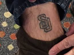 Syracuse Alumni On Twitter This Is One Alumnus Greggmatalas Who Truly Bleeds Orange He Got An Su Tattoo On His Ankle Pride Orangenation Truly Is Everywhere Sizzler18 Https T Co 7xjp1unev8
