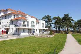 The rooms at kiek in come complete with a tv and private bathroom. Interdomizil Baabe Ferienwohnung Kiek Inn A 3 20 Ref 217338 Im Haus Meeresblick