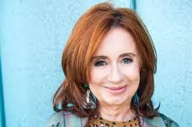 Jo Fahey's Instagram, Twitter & Facebook