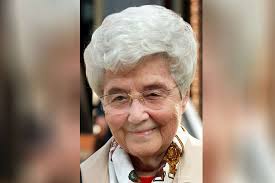 Encontrados 11 pensamentos de chiara lubich. Sainthood Cause For Focolare Founder Chiara Lubich Formally Begins