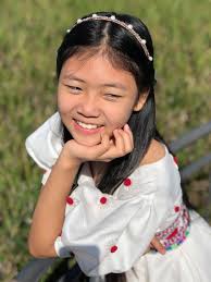 👗Sa Ye Lwin 📸#Moe_Moe Martha Htoowah 👸🏻😍🥰❤️