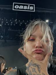 🌸Maggie Rollins🌸~ A.K.A. Magali Dorosuc✂️ (@maggie.rollins) • Instagram  photos and videos