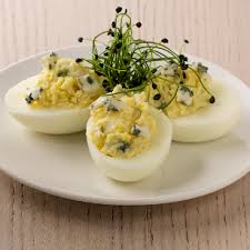 Oeufs Facon Mimosa Au Roquefort Roquefort Societe Recette Recettes De Cuisine Alimentation Oeufs Mimosa Recette