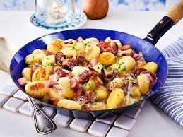 Gnocchi Fleischwurst Pfanne Rezept Lecker Fleischwurst Rezepte Gefullte Paprikaschoten