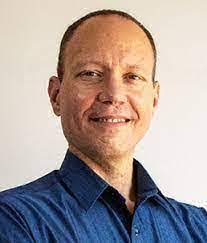 Edward Spraggins's Instagram, Twitter & Facebook