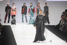 Brand ternama dunia yang memiliki koleksi modest style. 7 Fashion Designer Hadirkan Nuansa Kota Kota Besar Dunia Di Jfw 2019 Highlight Id