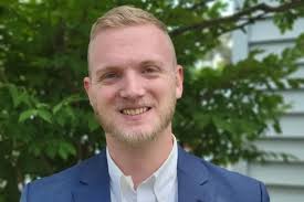 Supreme Court heads into uncharted, dangerous territory as it considers  Trump insurrection case