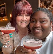 Can anyone recommend a good gay bar? Relaxed atmosphere, mixed audience,  possibility to sit outside?