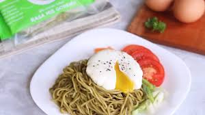 Mengkonsumsi mie instan sudah menjadi kebiasaan bagi mayoritas masyarakat di asia. Meet The Manufacturer 2923 Lemonilo Mie Instan Alami Rasa Mie Goreng Indonesia The Ramen Rater