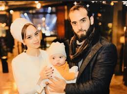 Pp couple terpisah viral 2021, nampaknya tengah dikuasai oleh pp anak kecil lucu viral tiktok. For One Couple Going Viral Is A Matter Of Life Death Matzav Com