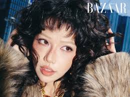 "Ước anh tan nát con tim" của Phùng Khánh Linh đầy ma mị