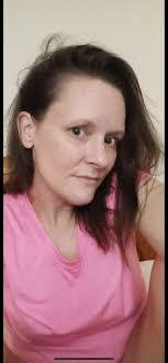 Melissa Wampler's Instagram, Twitter & Facebook