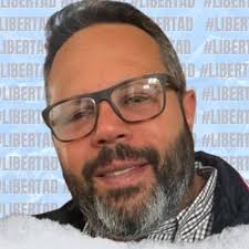 Héctor Manrique (@manriquehector)